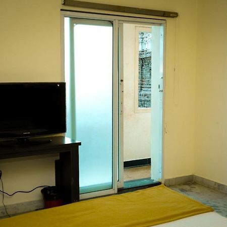 Hotel Arunachala Tiruvannāmalai Exteriör bild
