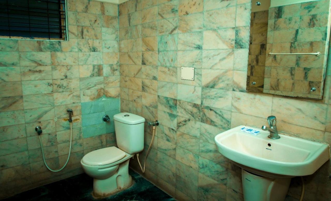 Hotel Arunachala Tiruvannāmalai Exteriör bild