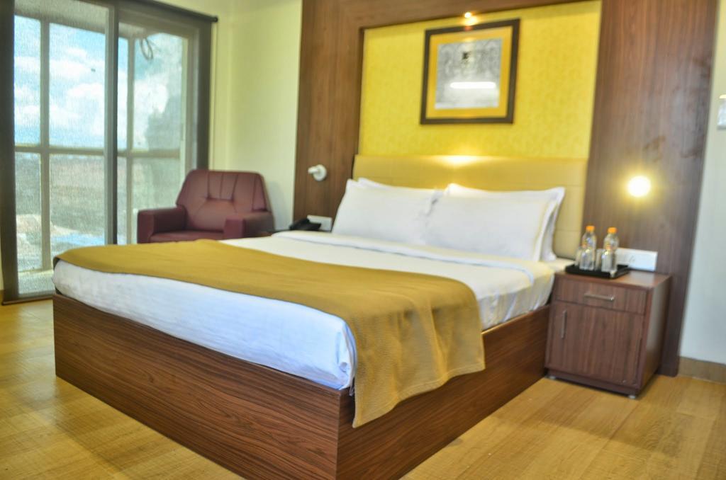 Hotel Arunachala Tiruvannāmalai Rum bild