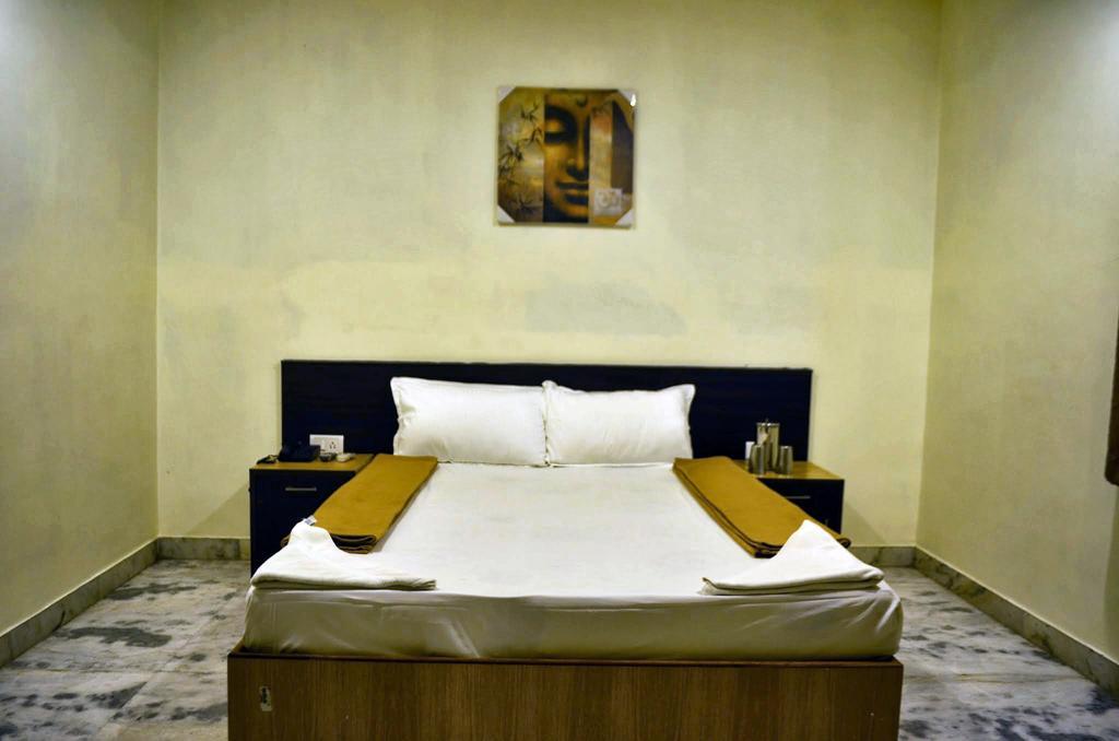 Hotel Arunachala Tiruvannāmalai Exteriör bild