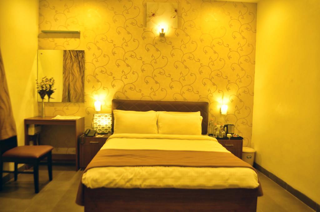 Hotel Arunachala Tiruvannāmalai Exteriör bild